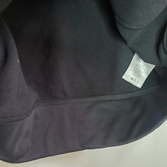 Long sleeve thumb hole fleece pullover hoodie, Size M - Picture 11 of 14